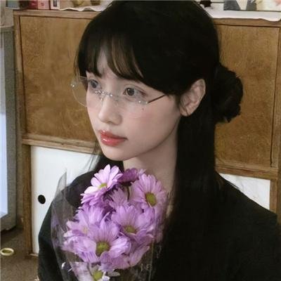 布鲁克斯，草地和可爱脸孔